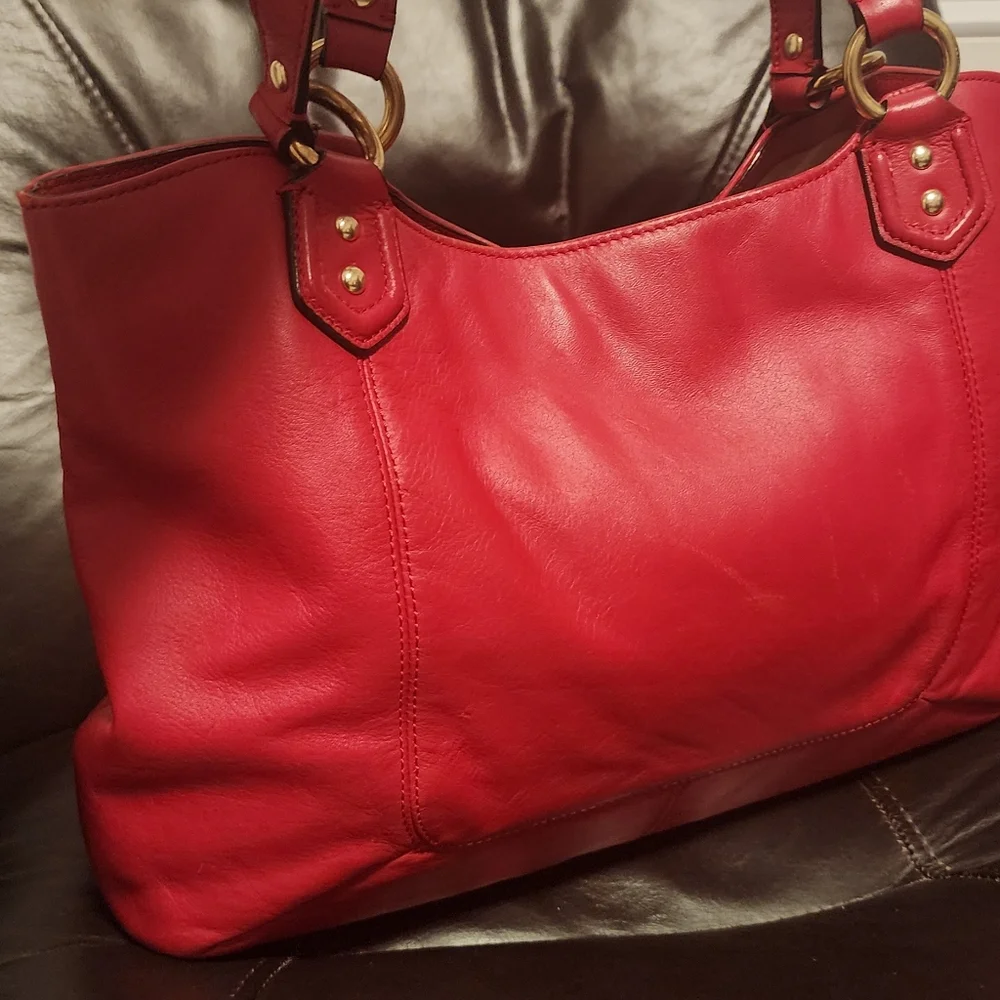 Sold - Picture 3 of 7